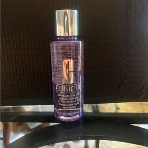 Clinique Take the Day Off Purple Makeup Remover